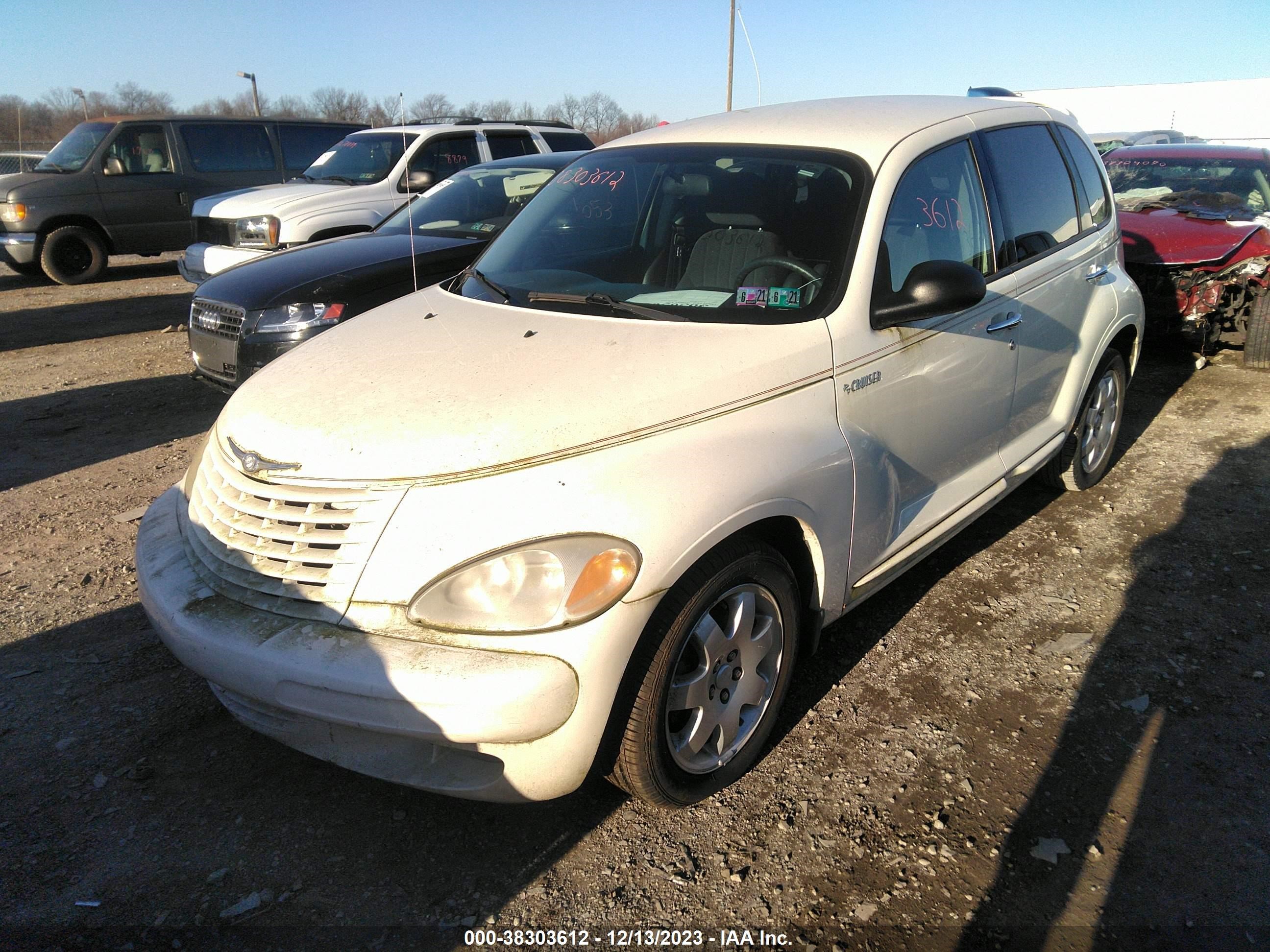 Photo 1 VIN: 3C4FY58B24T310648 - CHRYSLER PT CRUISER 