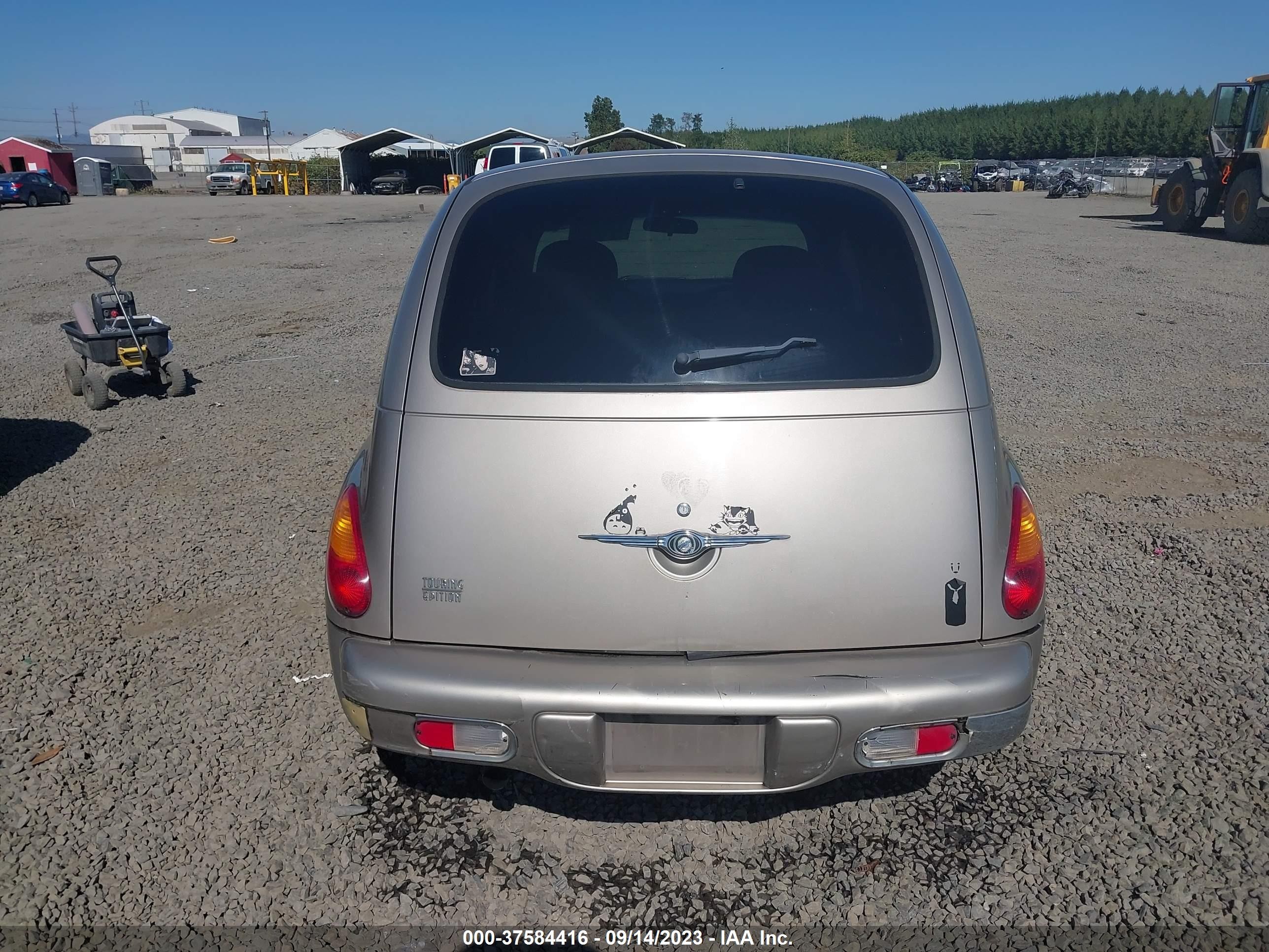 Photo 16 VIN: 3C4FY58B34T365402 - CHRYSLER PT CRUISER 