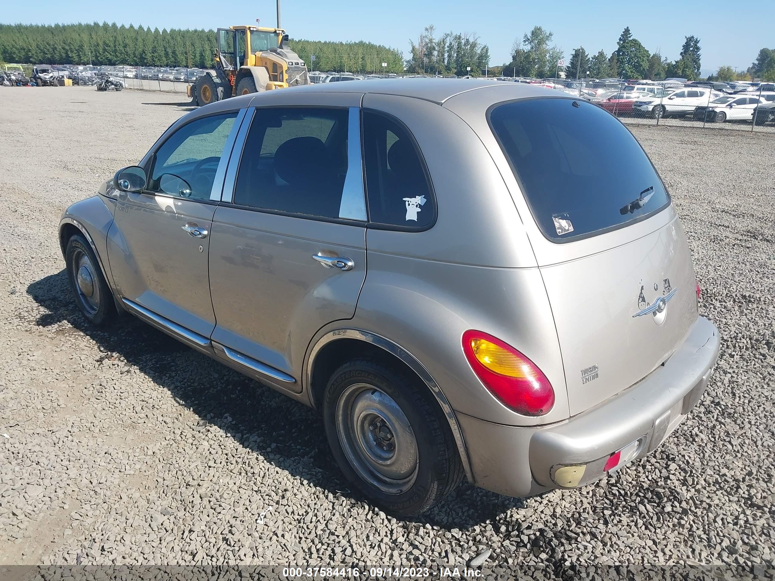 Photo 2 VIN: 3C4FY58B34T365402 - CHRYSLER PT CRUISER 