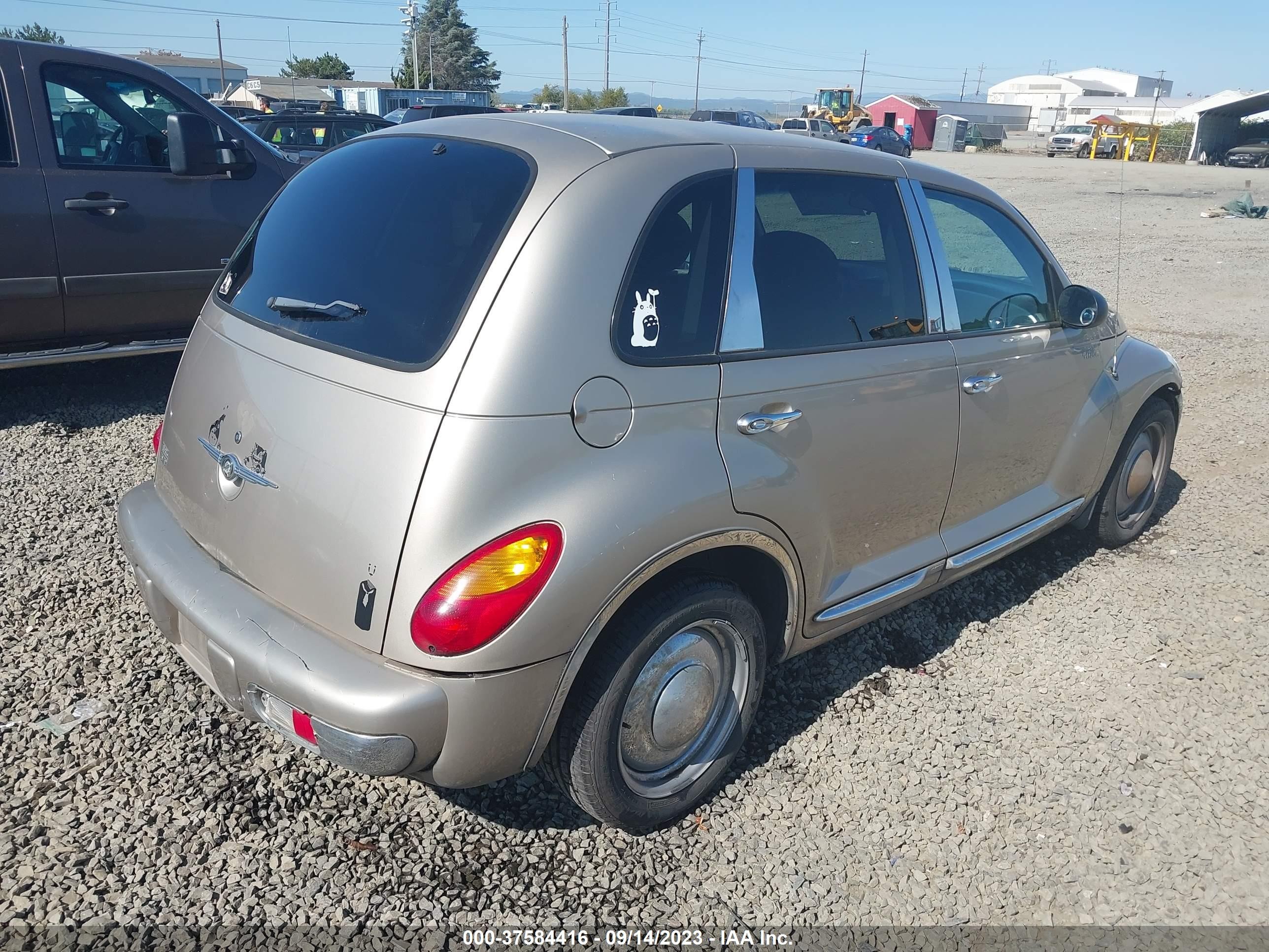 Photo 3 VIN: 3C4FY58B34T365402 - CHRYSLER PT CRUISER 