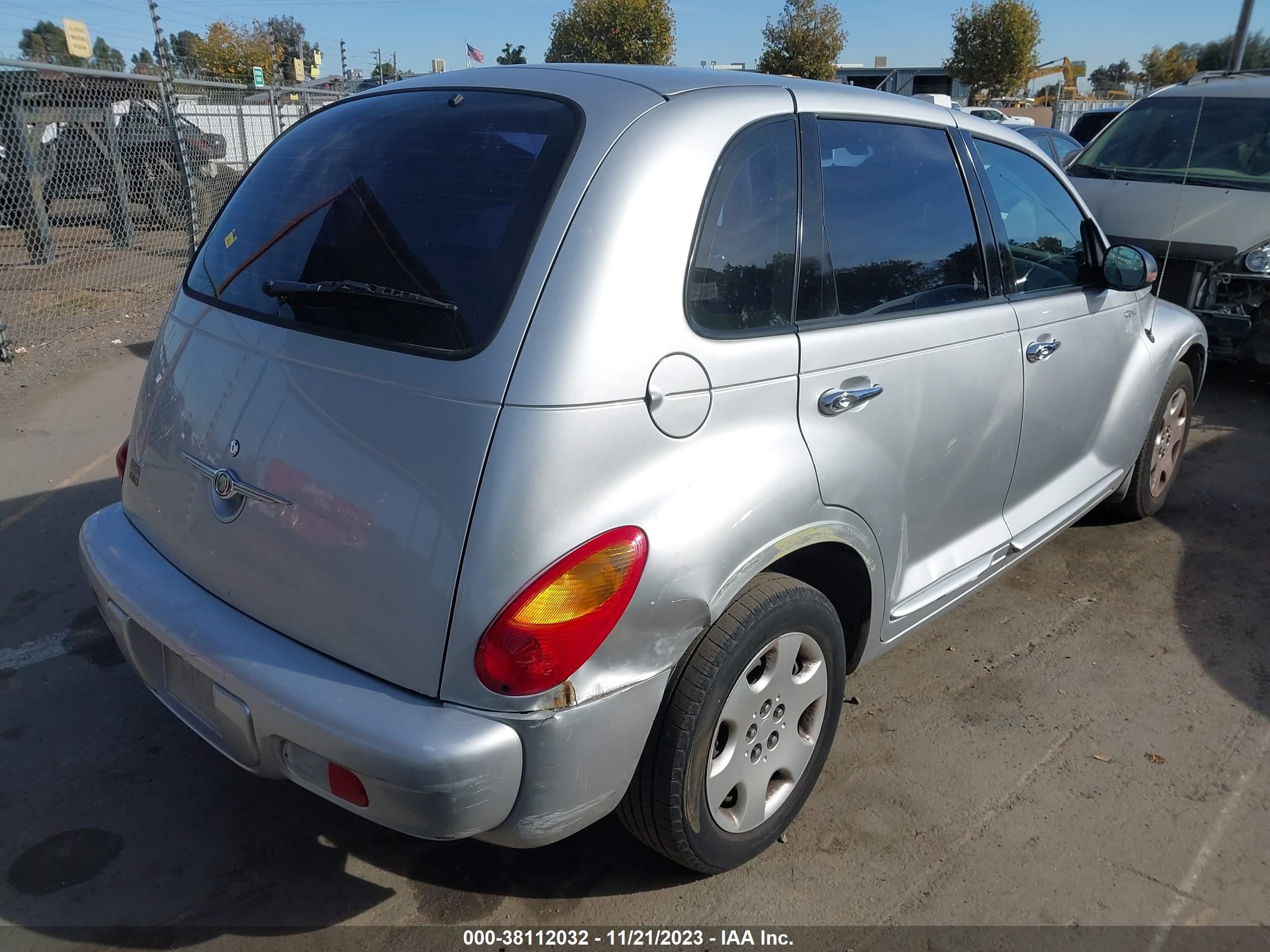 Photo 3 VIN: 3C4FY58B35T514327 - CHRYSLER PT CRUISER 