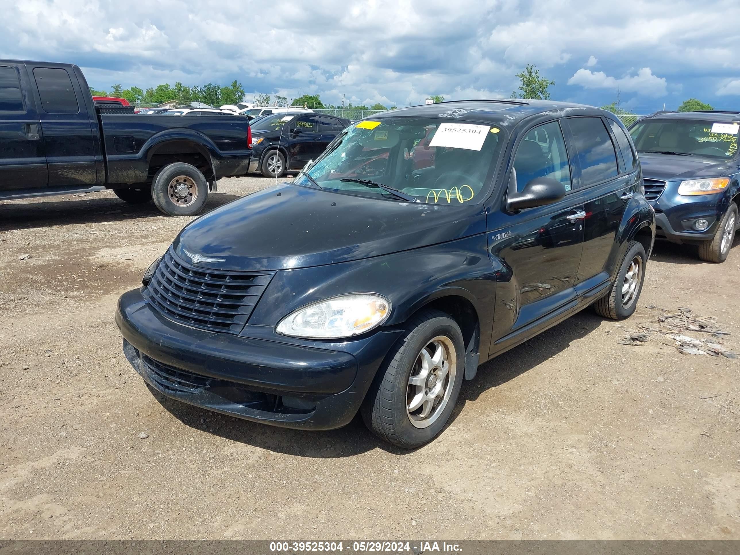 Photo 1 VIN: 3C4FY58B35T616064 - CHRYSLER PT CRUISER 