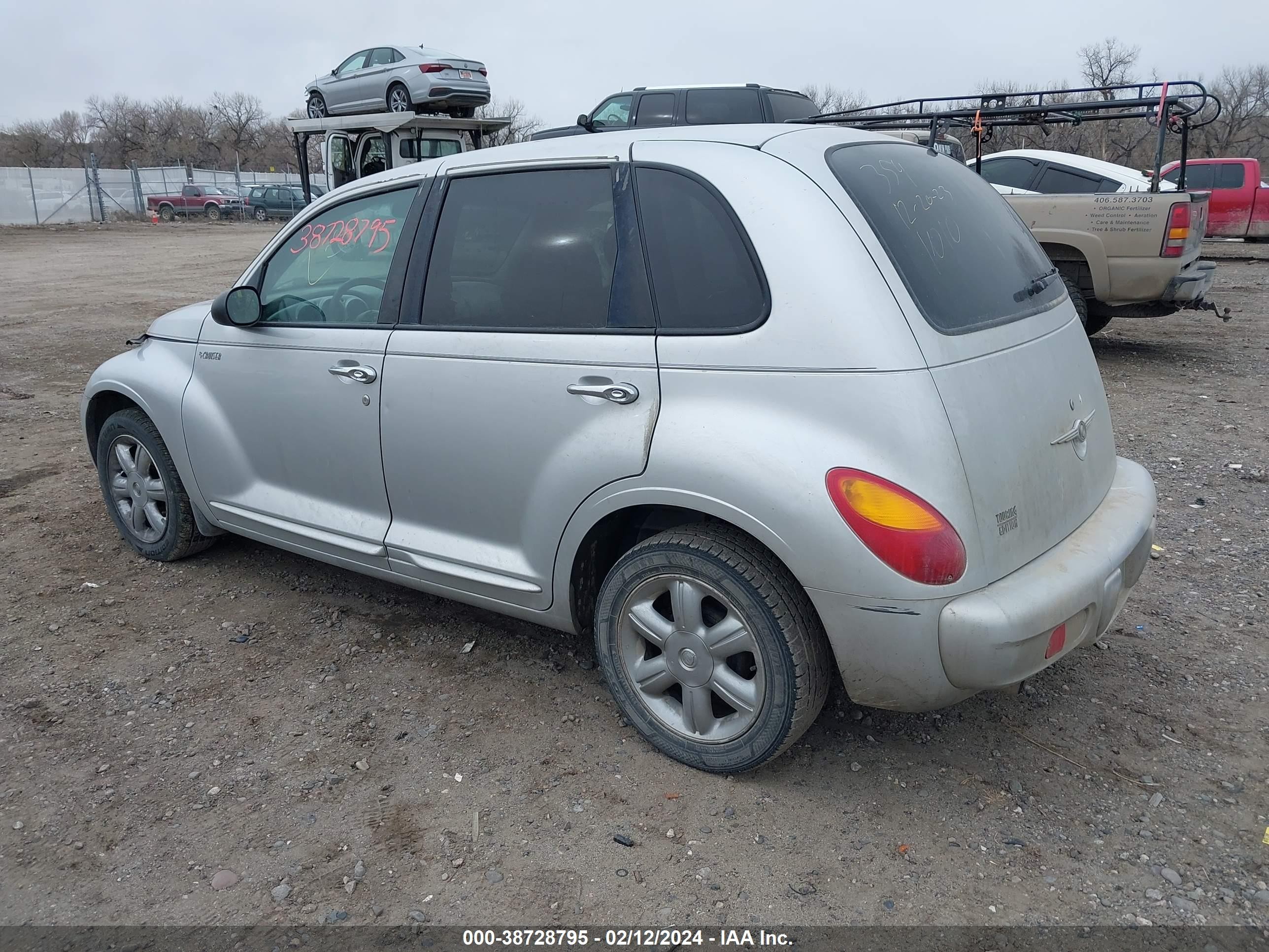 Photo 2 VIN: 3C4FY58B43T518626 - CHRYSLER PT CRUISER 