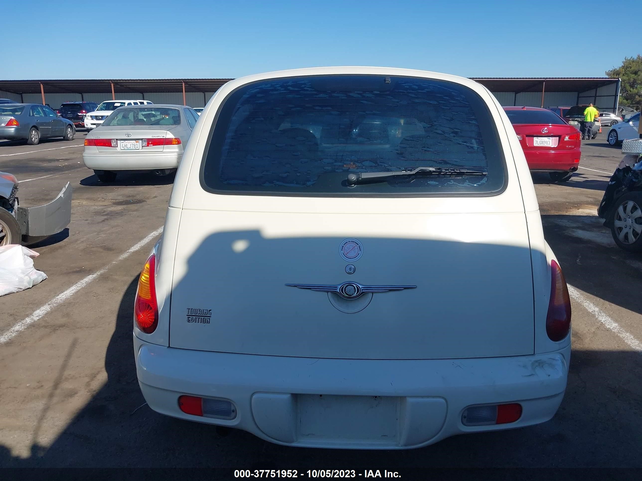 Photo 15 VIN: 3C4FY58B45T515969 - CHRYSLER PT CRUISER 