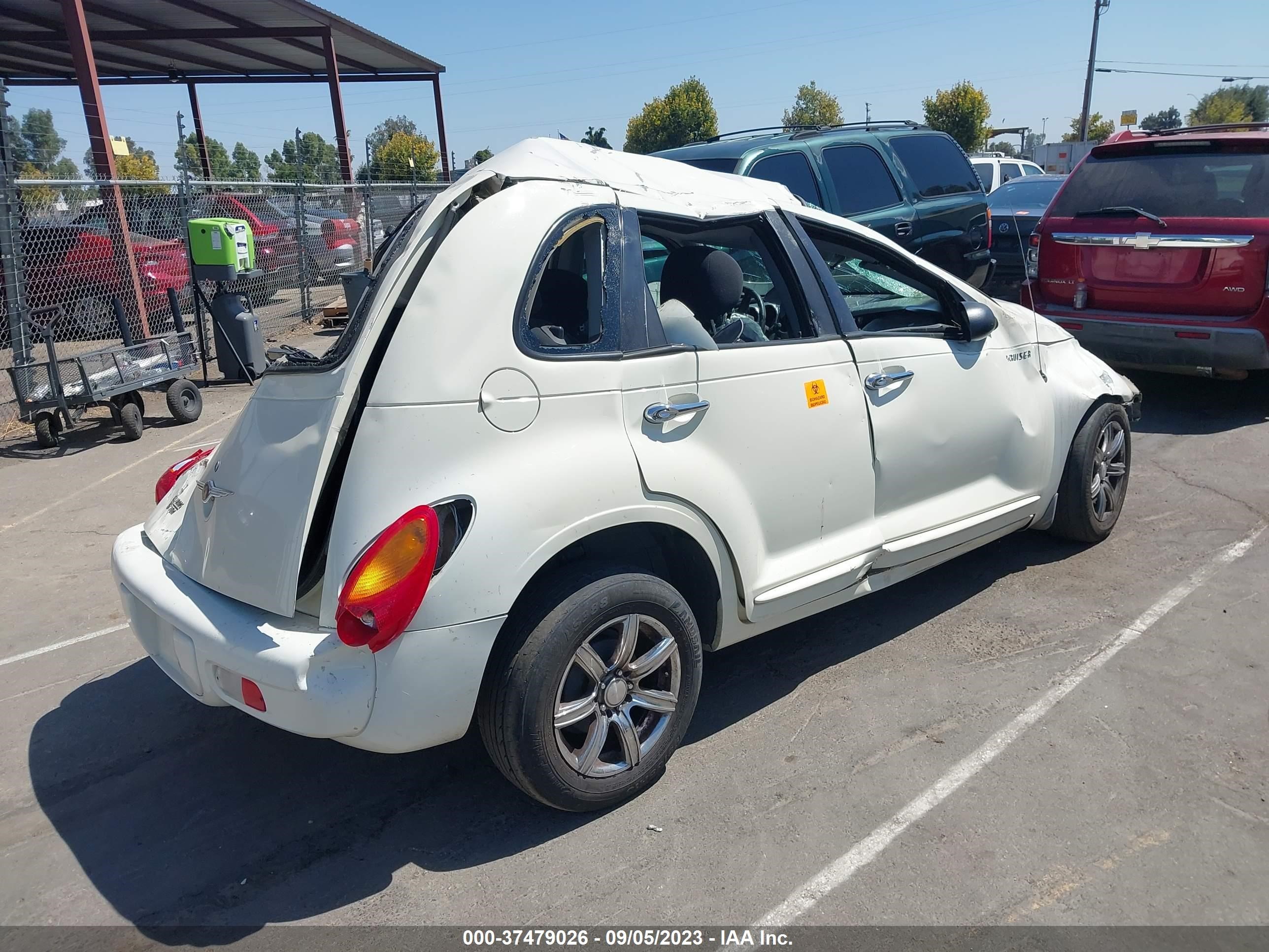 Photo 3 VIN: 3C4FY58B55T574271 - CHRYSLER PT CRUISER 