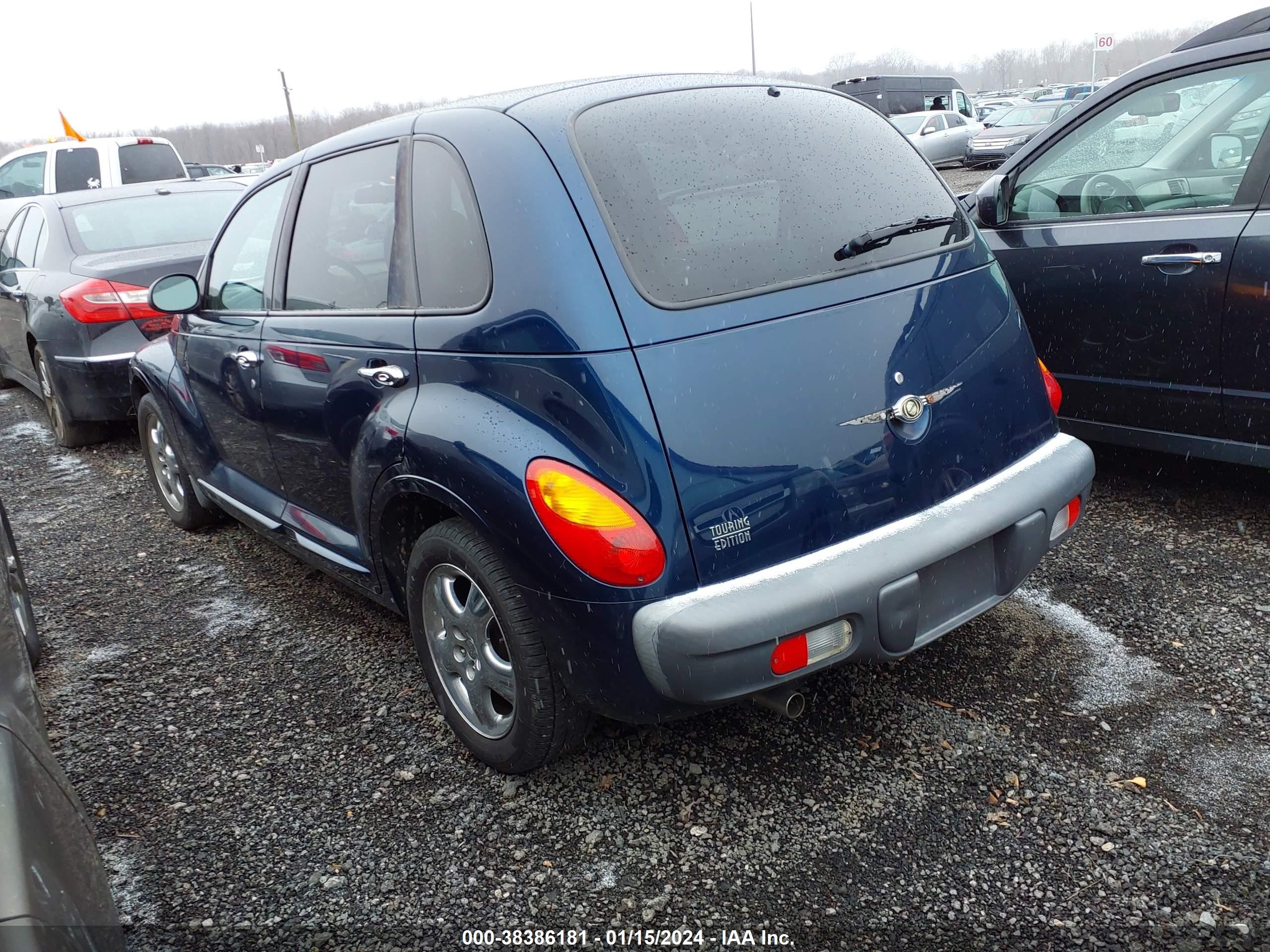 Photo 2 VIN: 3C4FY58B62T224594 - CHRYSLER PT CRUISER 