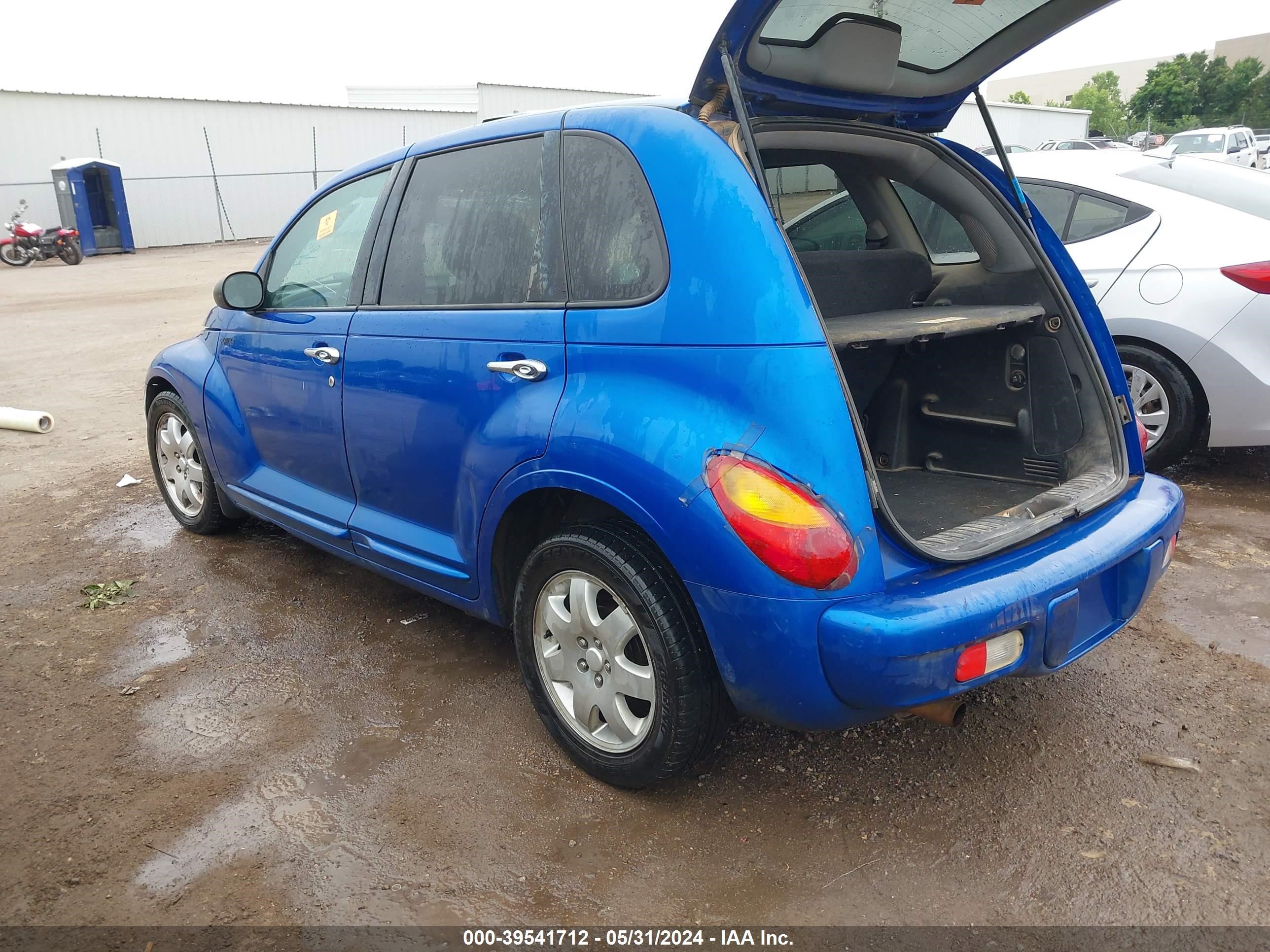 Photo 2 VIN: 3C4FY58B73T598388 - CHRYSLER PT CRUISER 