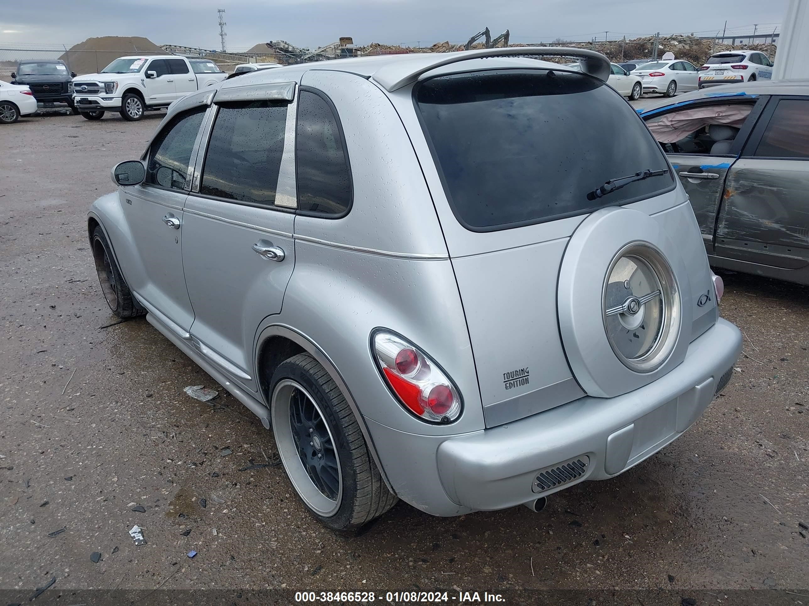 Photo 2 VIN: 3C4FY58B73T616047 - CHRYSLER PT CRUISER 