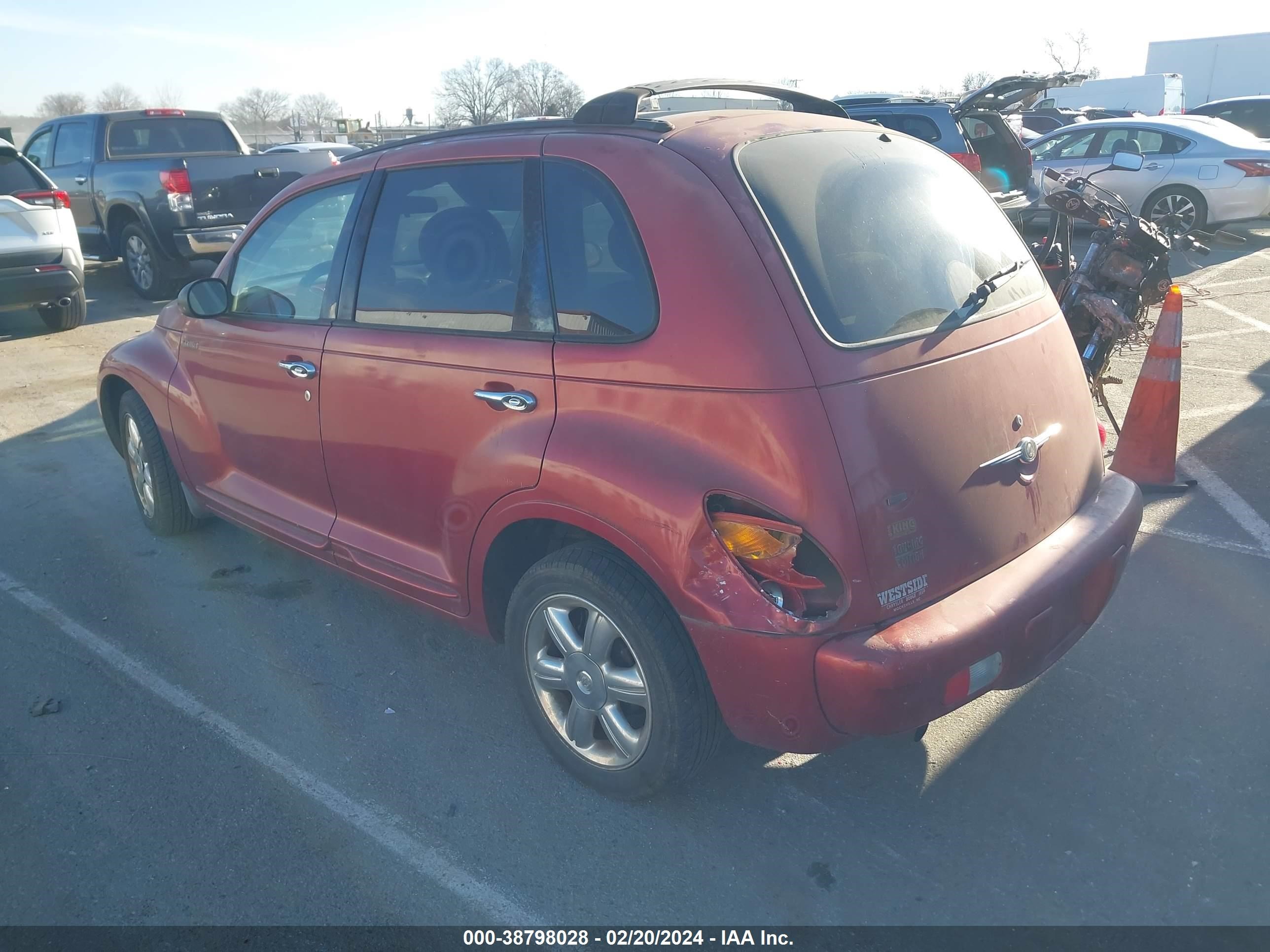 Photo 2 VIN: 3C4FY58B83T541875 - CHRYSLER PT CRUISER 