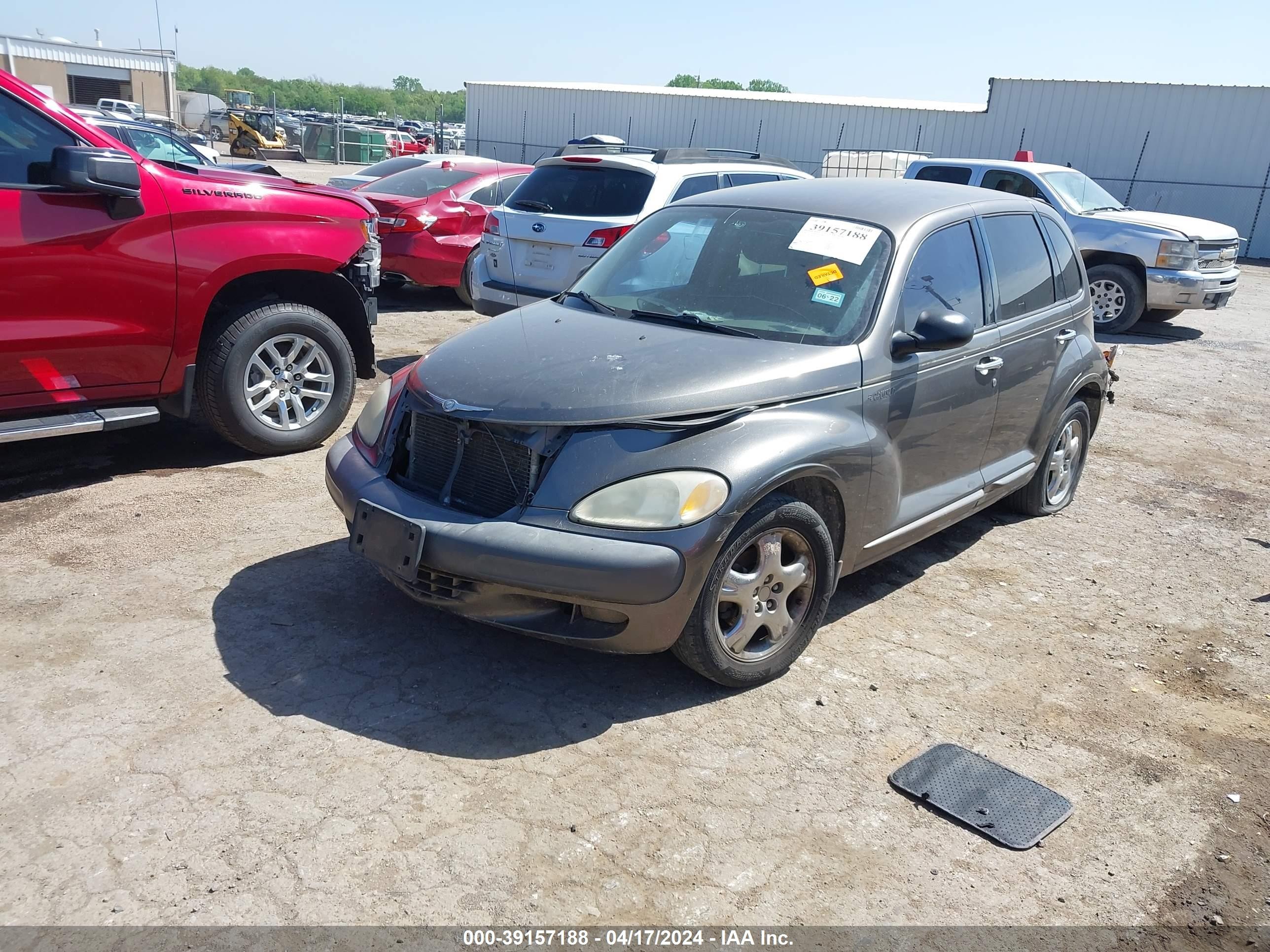 Photo 1 VIN: 3C4FY58BX2T294924 - CHRYSLER PT CRUISER 