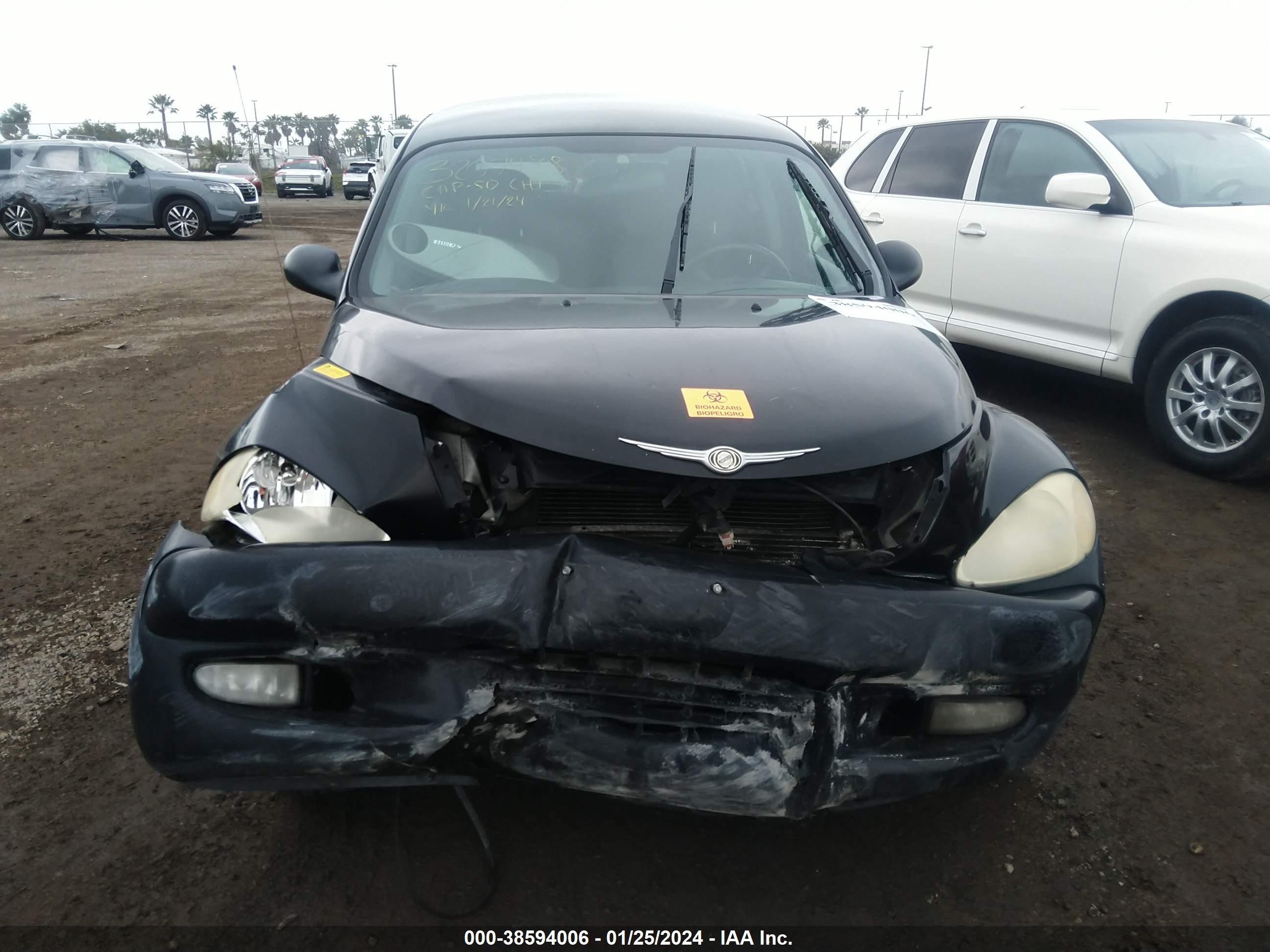 Photo 5 VIN: 3C4FY78G33T555951 - CHRYSLER PT CRUISER 