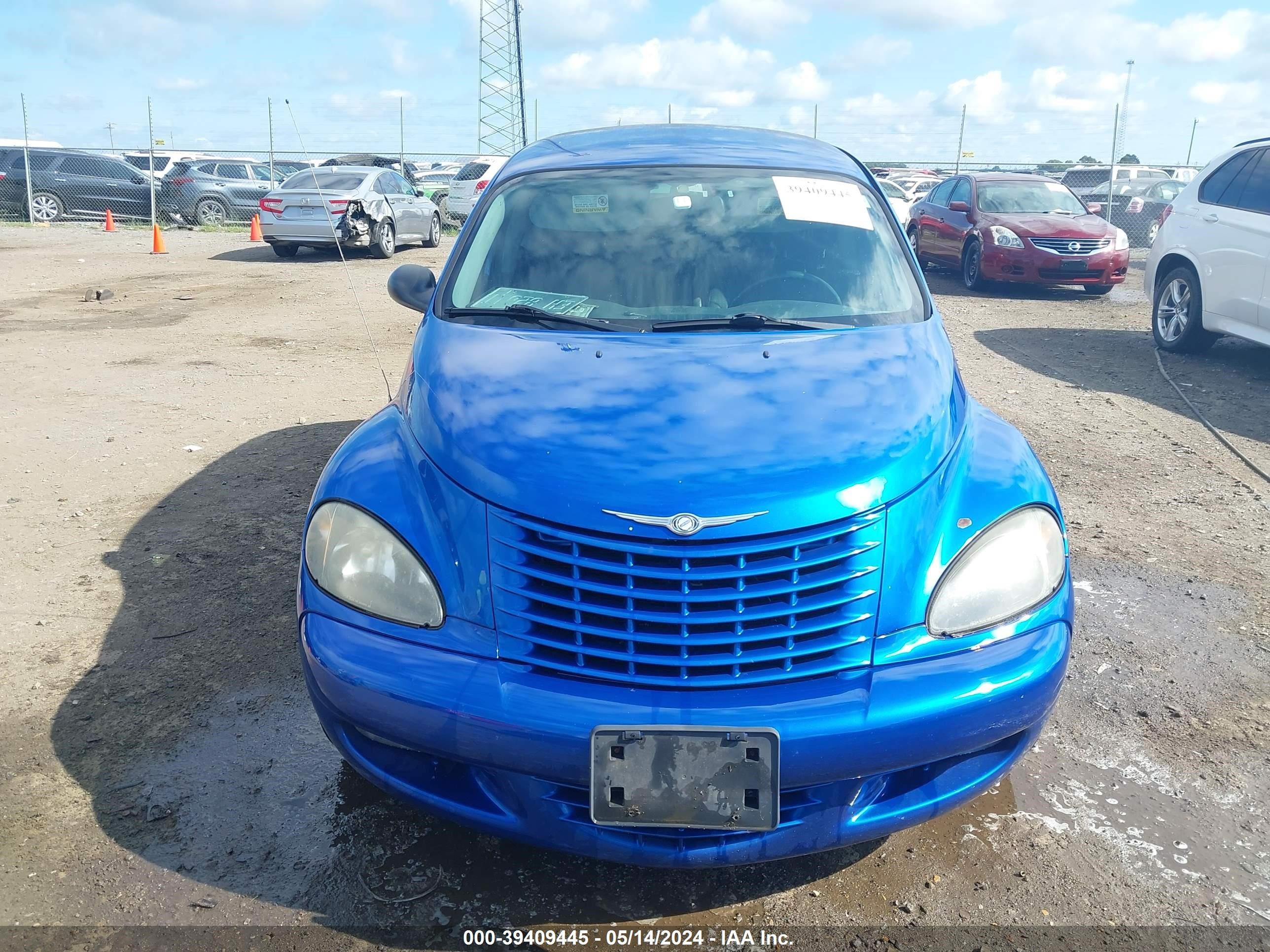 Photo 11 VIN: 3C4FY78G43T527785 - CHRYSLER PT CRUISER 