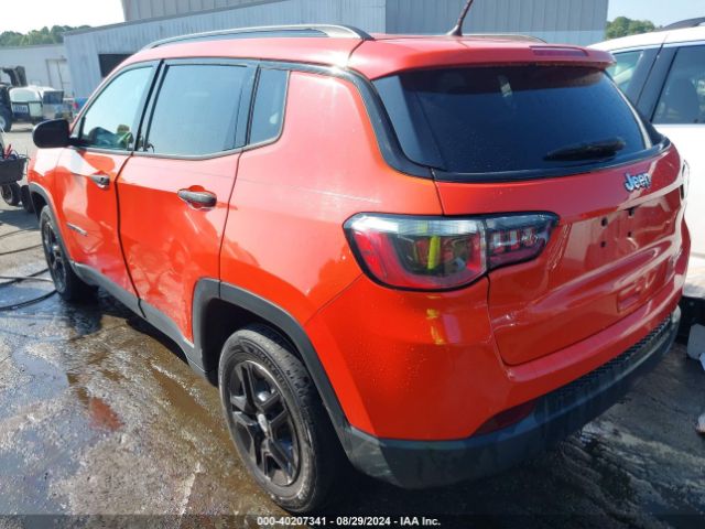 Photo 2 VIN: 3C4NJCAB0JT214981 - JEEP COMPASS 