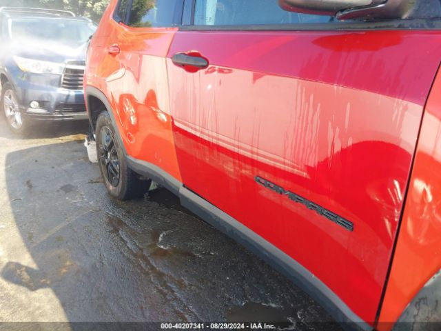 Photo 5 VIN: 3C4NJCAB0JT214981 - JEEP COMPASS 