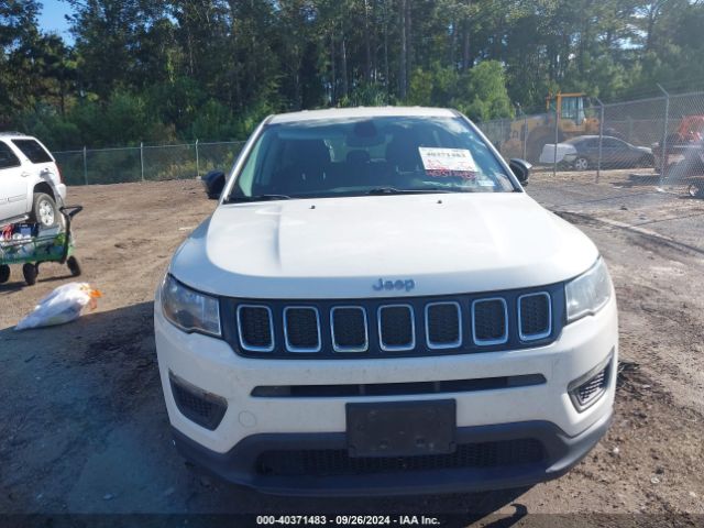 Photo 5 VIN: 3C4NJCAB0JT263436 - JEEP COMPASS 