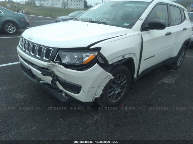 Photo 5 VIN: 3C4NJCAB1JT125324 - JEEP COMPASS 