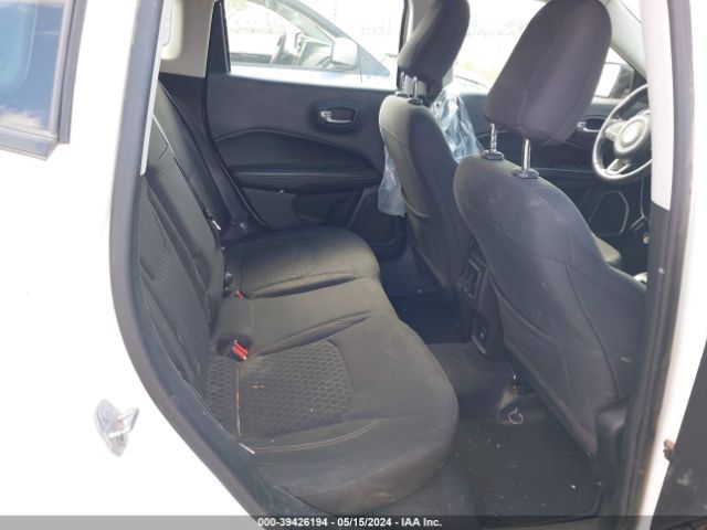 Photo 7 VIN: 3C4NJCAB1JT263462 - JEEP COMPASS 