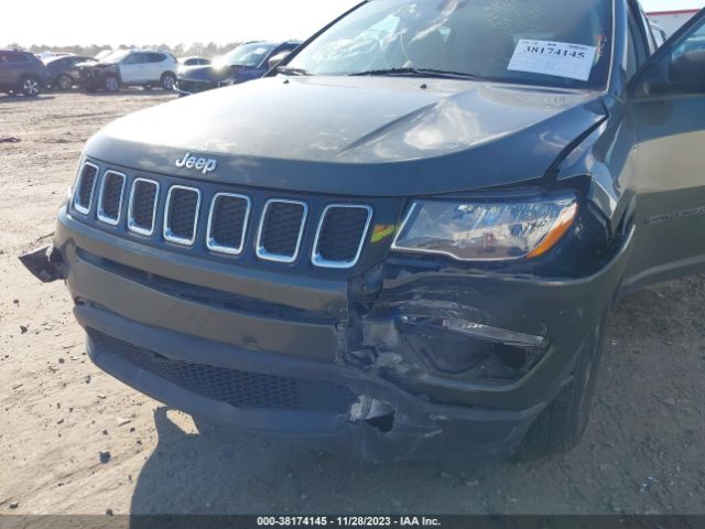 Photo 5 VIN: 3C4NJCAB1JT299443 - JEEP COMPASS 