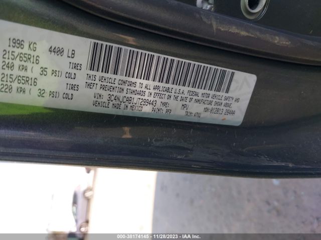 Photo 8 VIN: 3C4NJCAB1JT299443 - JEEP COMPASS 