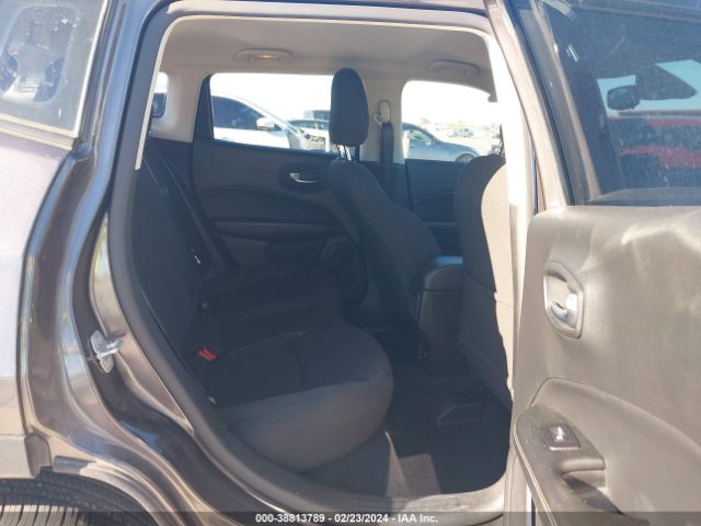 Photo 7 VIN: 3C4NJCAB1LT220064 - JEEP COMPASS 