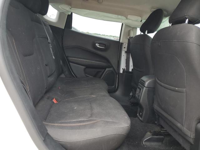 Photo 10 VIN: 3C4NJCAB2JT105535 - JEEP COMPASS 