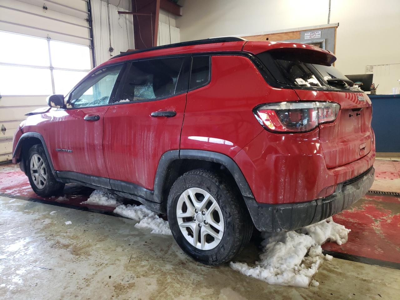 Photo 1 VIN: 3C4NJCAB2JT204758 - JEEP COMPASS 