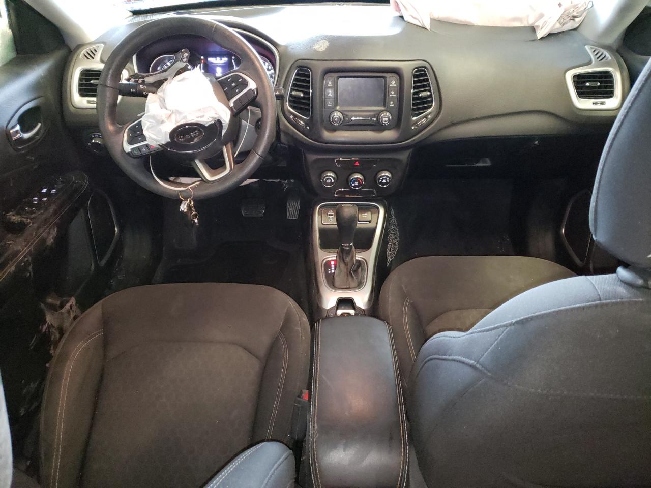 Photo 7 VIN: 3C4NJCAB2JT204758 - JEEP COMPASS 