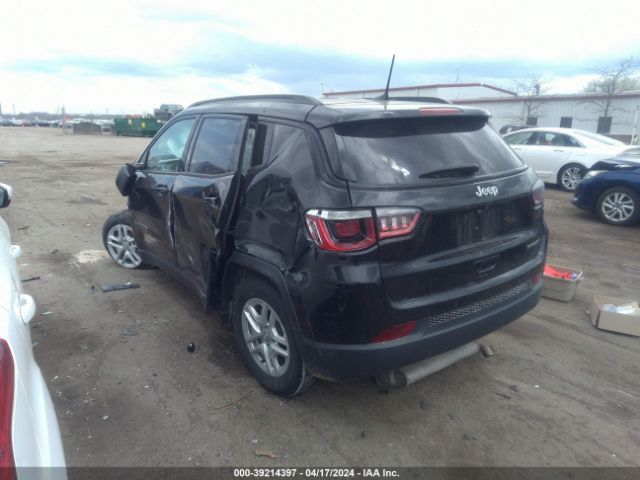 Photo 2 VIN: 3C4NJCAB2JT250915 - JEEP COMPASS 