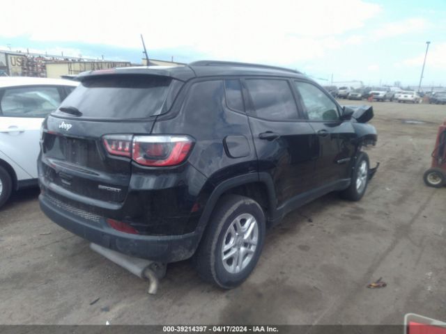 Photo 3 VIN: 3C4NJCAB2JT250915 - JEEP COMPASS 