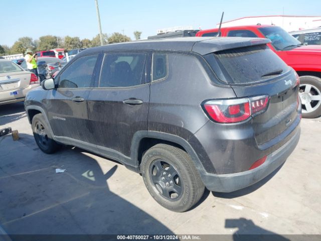 Photo 2 VIN: 3C4NJCAB2JT265673 - JEEP COMPASS 