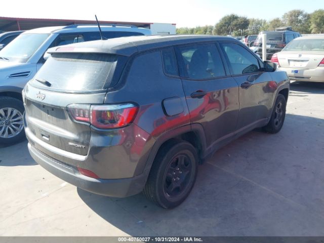 Photo 3 VIN: 3C4NJCAB2JT265673 - JEEP COMPASS 