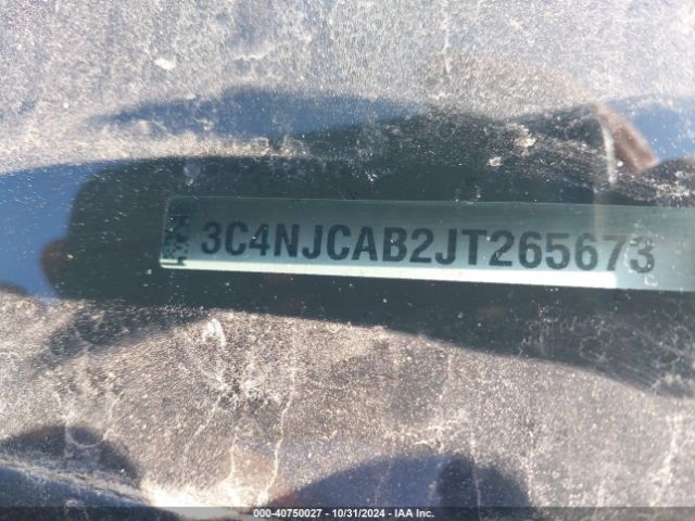 Photo 8 VIN: 3C4NJCAB2JT265673 - JEEP COMPASS 