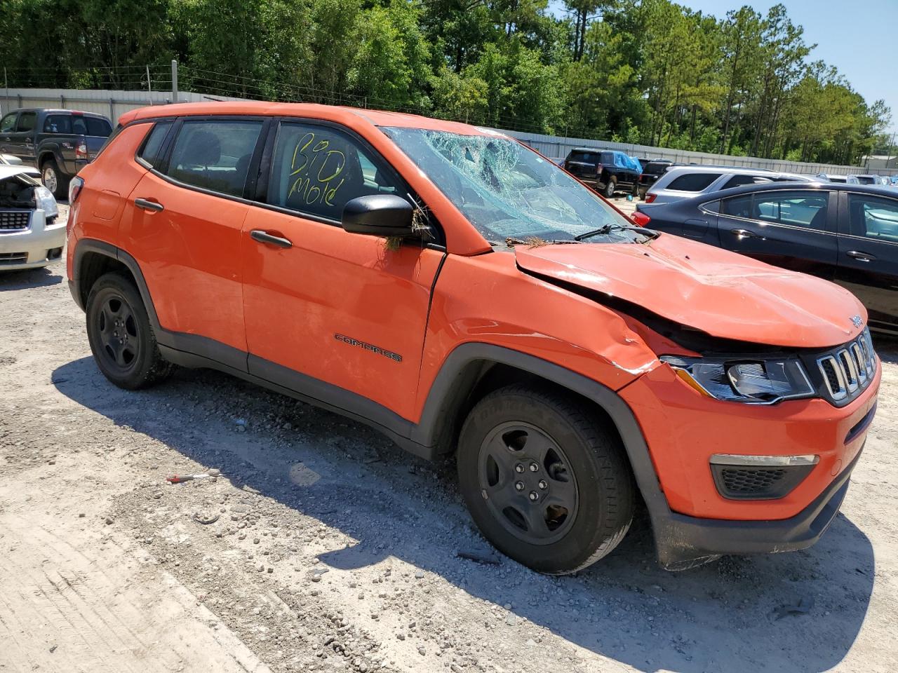 Photo 3 VIN: 3C4NJCAB3JT267528 - JEEP COMPASS 