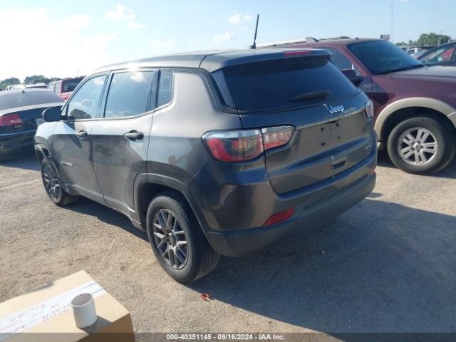 Photo 2 VIN: 3C4NJCAB3JT272194 - JEEP COMPASS 