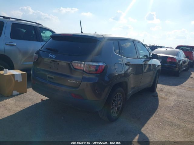 Photo 3 VIN: 3C4NJCAB3JT272194 - JEEP COMPASS 