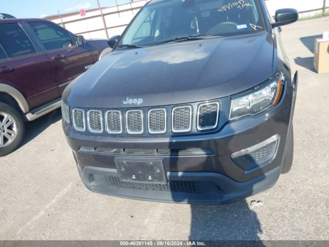 Photo 5 VIN: 3C4NJCAB3JT272194 - JEEP COMPASS 