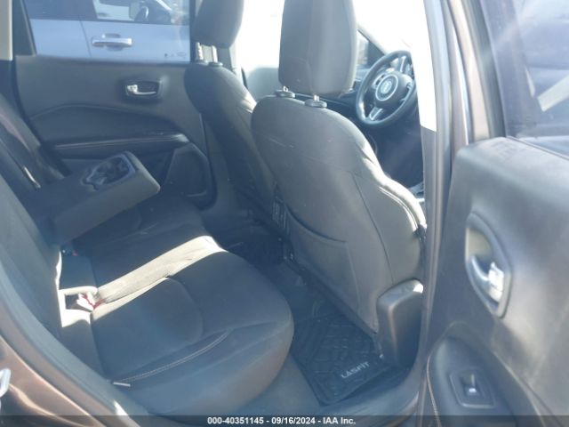 Photo 7 VIN: 3C4NJCAB3JT272194 - JEEP COMPASS 