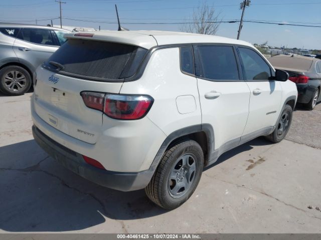 Photo 3 VIN: 3C4NJCAB3JT488546 - JEEP COMPASS 