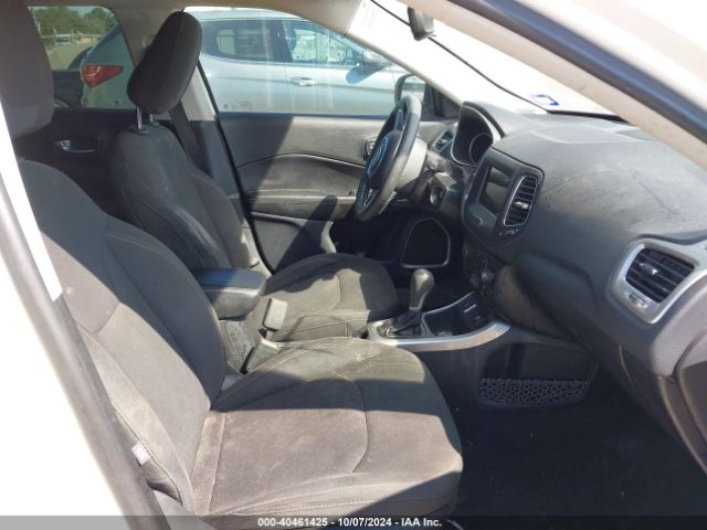 Photo 4 VIN: 3C4NJCAB3JT488546 - JEEP COMPASS 