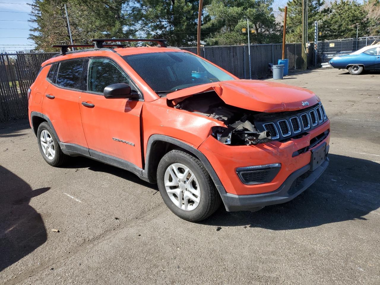 Photo 3 VIN: 3C4NJCAB4HT672615 - JEEP COMPASS 