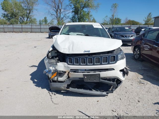 Photo 5 VIN: 3C4NJCAB4JT226891 - JEEP COMPASS 