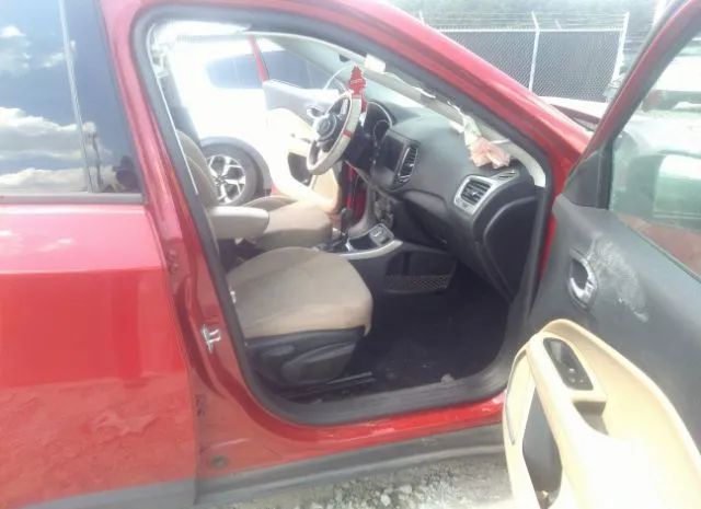 Photo 4 VIN: 3C4NJCAB4JT488393 - JEEP COMPASS 