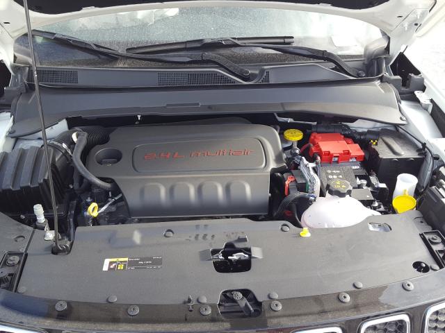 Photo 6 VIN: 3C4NJCAB4LT250000 - JEEP COMPASS SP 