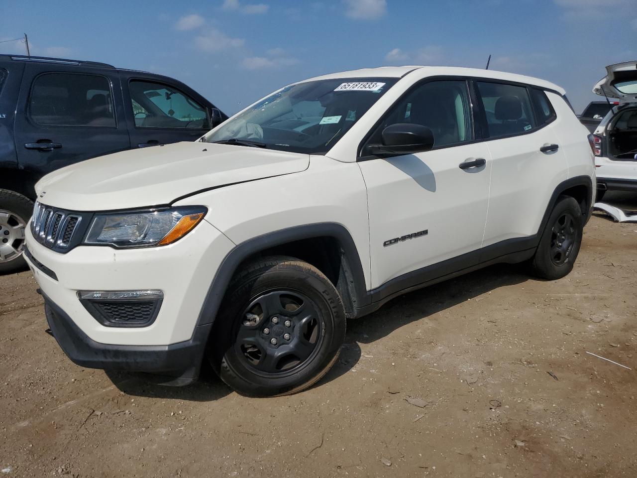 Photo 0 VIN: 3C4NJCAB5JT124211 - JEEP COMPASS 