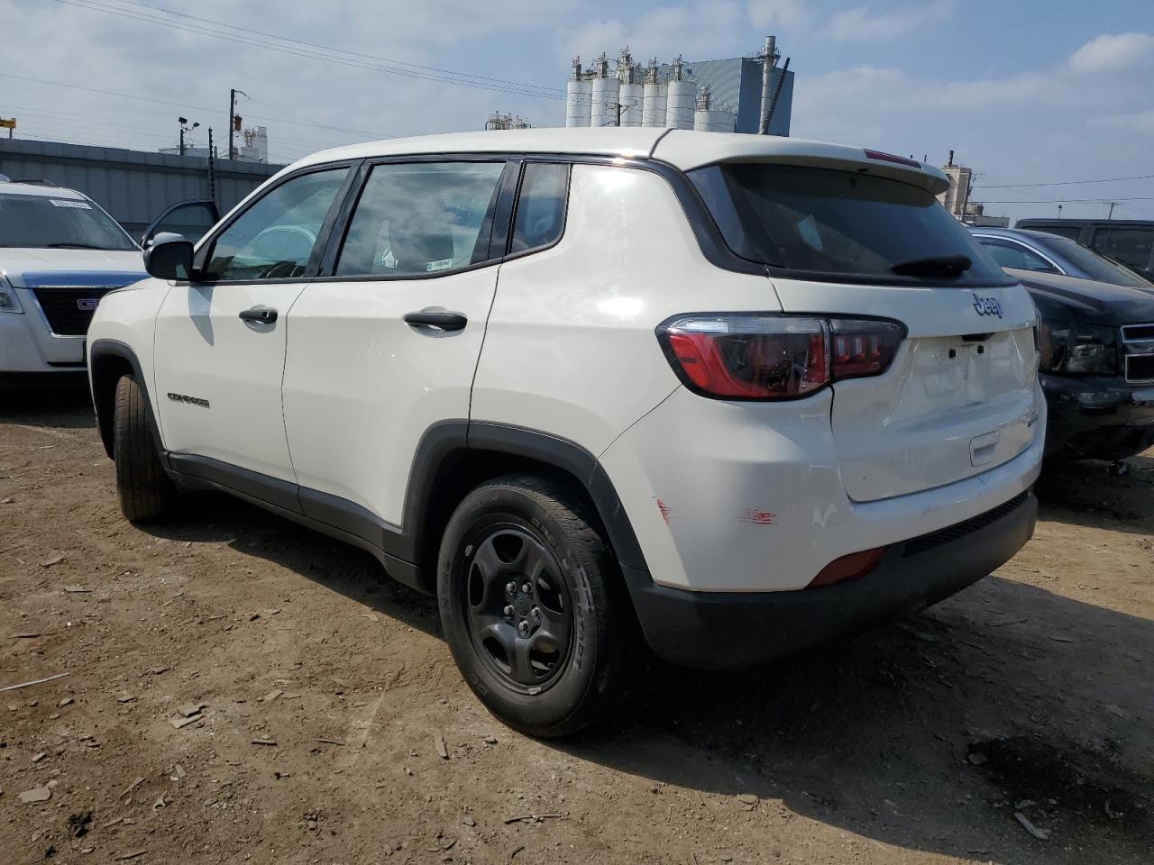 Photo 1 VIN: 3C4NJCAB5JT124211 - JEEP COMPASS 