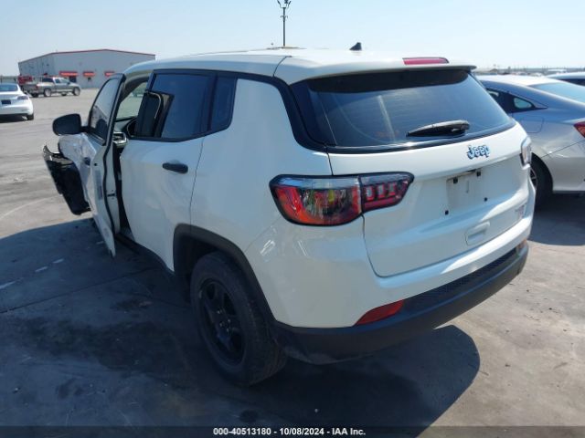 Photo 2 VIN: 3C4NJCAB5JT271628 - JEEP COMPASS 