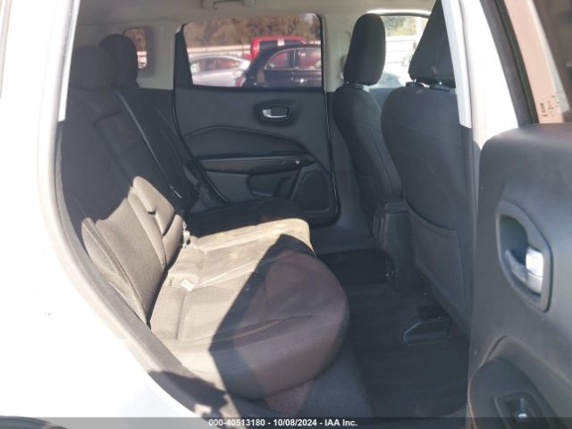 Photo 7 VIN: 3C4NJCAB5JT271628 - JEEP COMPASS 