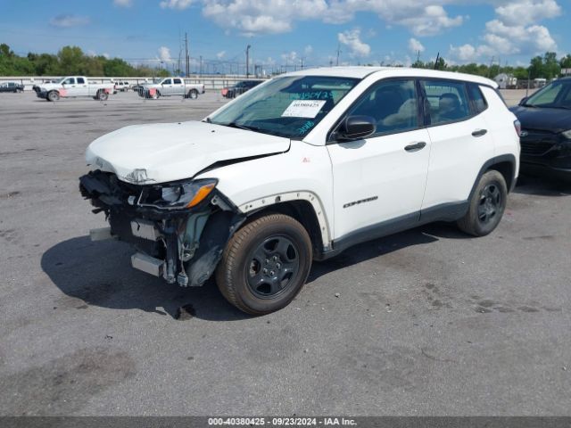 Photo 1 VIN: 3C4NJCAB5JT318169 - JEEP COMPASS 