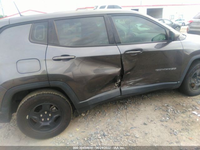 Photo 5 VIN: 3C4NJCAB5JT359126 - JEEP COMPASS 