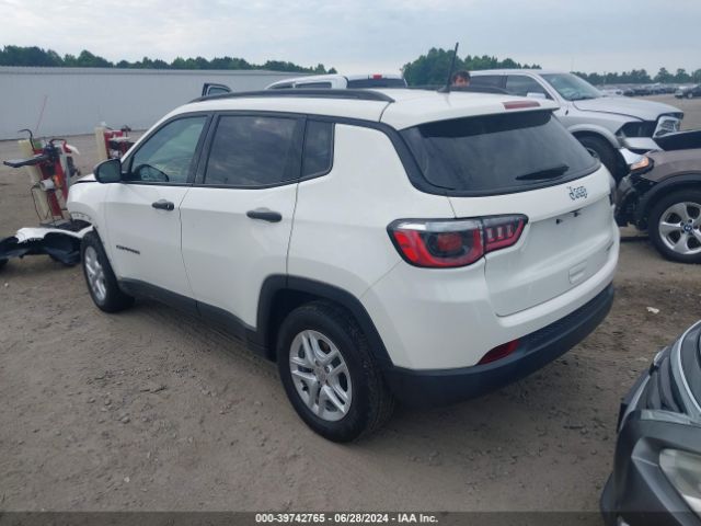 Photo 2 VIN: 3C4NJCAB5JT495420 - JEEP COMPASS 